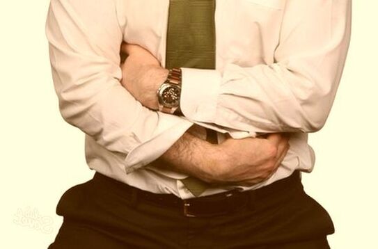 buikpijn als symptoom van de aanwezigheid van parasieten in het lichaam